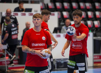 Anders Kragh Martinusen hylder stemningen i Middelfart Sparekasse Arena: »Giv jer selv en kæmpe hånd«