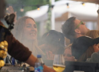 Flisen holdt, og festen holdt