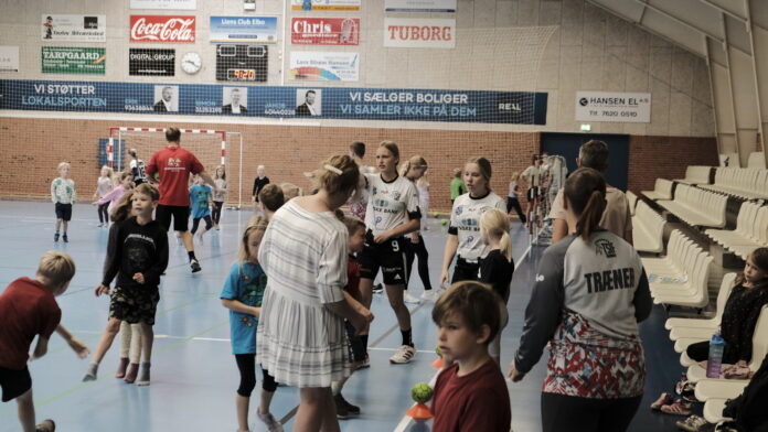 23.09.02 Håndboldkaravane Elbohallen5