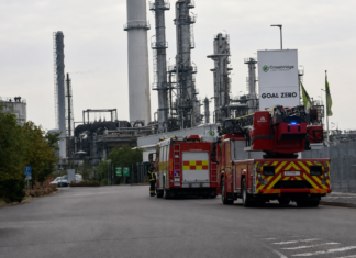 Massiv brandudrykning til raffinaderiet i Fredericia