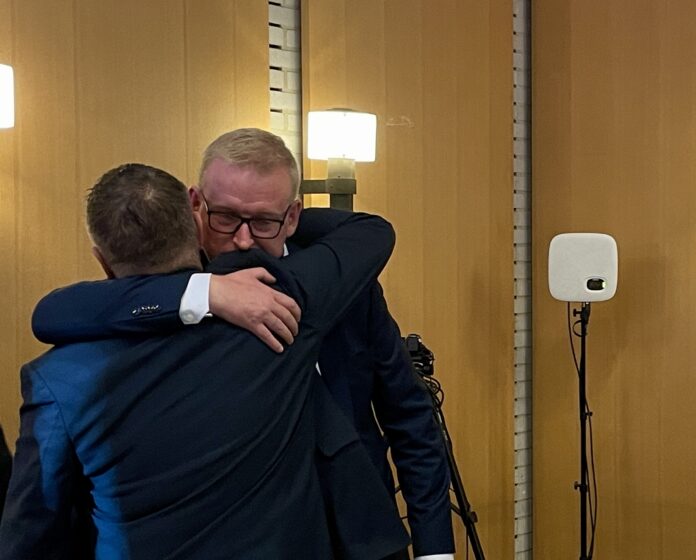 AVISEN 2024.04.23 Byrådsmøde Steen Wrist træder af og Christian Bro indsættes00002