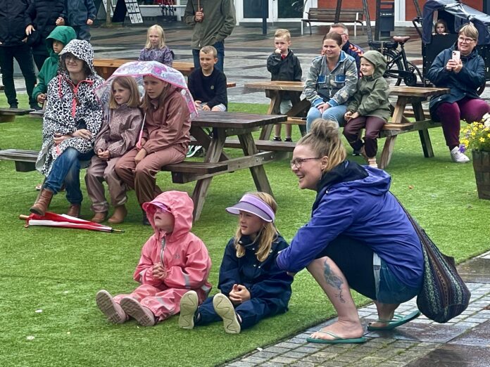 AVISEN 2024.07.15 Bugetaler rådhuspladsen00003