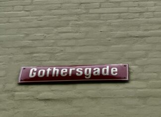 Røg fra bygning viste sig at stamme fra tændt keramikovn