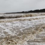 Bølger på omkring 1 m i højden