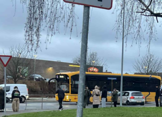 Bil og bybus kørt sammen i Fredericia