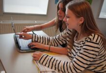 Sådan skaber Fredericia Realskole fællesskab: Klassen, der ikke fandtes i august, er et vi til jul