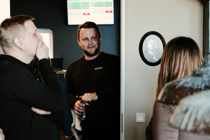 Zantio, Simon Jensen