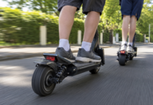Politimand kommer med opfordring til forældre: Pas på ulovlige el-løbehjul og elcykler på vejene