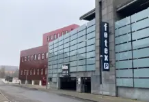 Bortvist person vendte tilbage til Føtex: Spyttede efter ansatte og mistænkes for tyveri fra bil