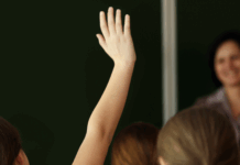 Astrid Fogh efterlyser ro i klassen og plads til dem, der ikke passer i skemaet