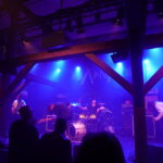 _Head banger on the rocks