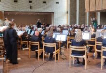 Forårskoncert fyldte Christianskirken med dramatik, fællesskab og dansk musikglæde
