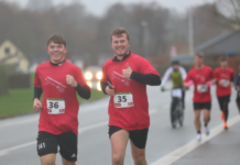 Champagneproppen skyder nytåret i gang i Nørre Aaby