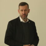 Elbohallen indvies, Peder Tind