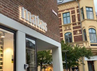 Tyv stjal parfume i Matas og sparkede ansat: Røveri efterforskes i Fredericia