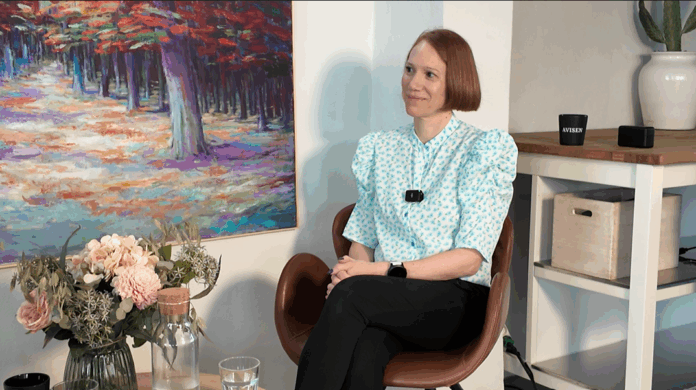 Pernelle Jensen under Tv-interview om Psykiatrien i Region Syddanmark