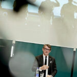 Fungerende forsvarsminister, Troels Lund Poulsen, præsenterer regeringens udspil til forsvarsforlig. Foto: Forsvarsministeriet.