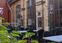 Et moderne forsamlingshus fylder 23 år