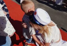 IBC fik sine første studenter: Camilla og Titas åbnede ballet