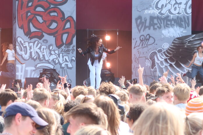 Tessa Jelling Festival00002