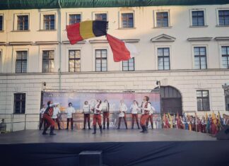 Mexicanske kjoler, belgiske faner og amerikanske stepsko indtager Trekantområdet i denne uge